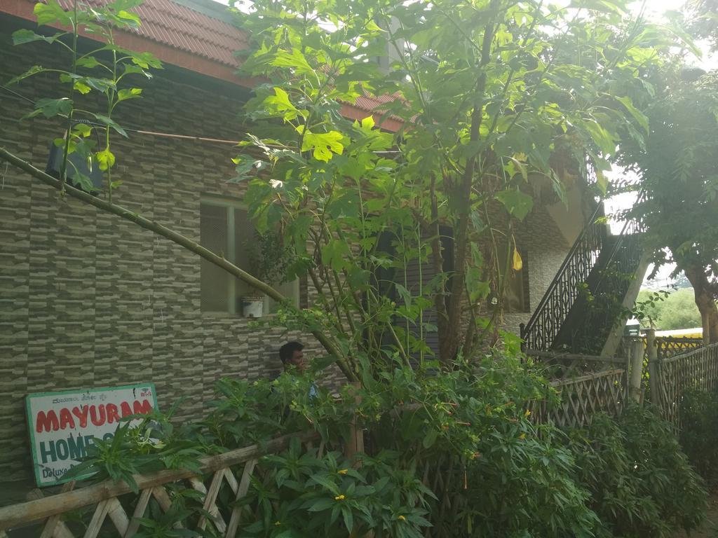 Mayuram Homestay Хампи Экстерьер фото