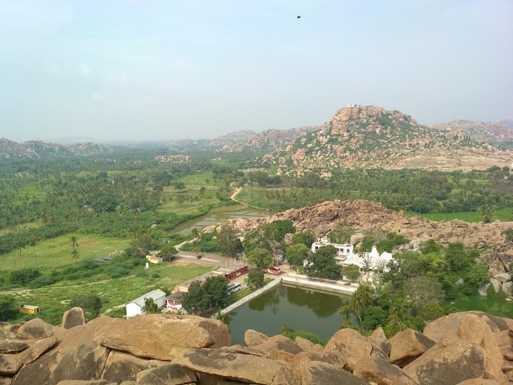 Mayuram Homestay Хампи Экстерьер фото