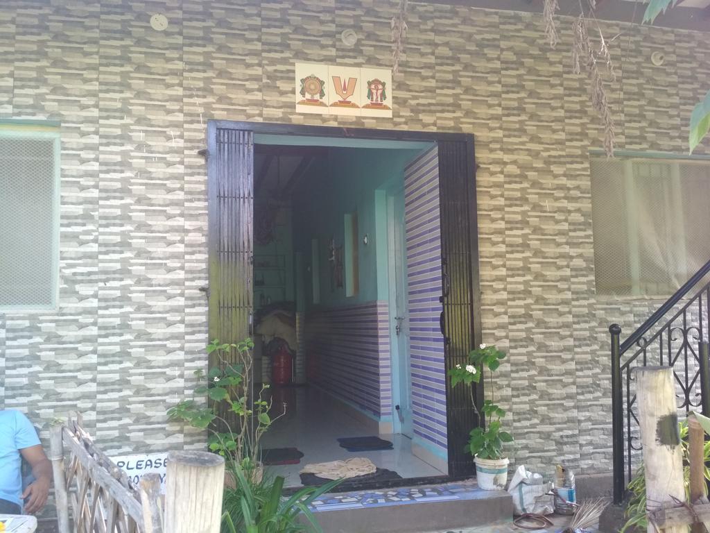 Mayuram Homestay Хампи Экстерьер фото